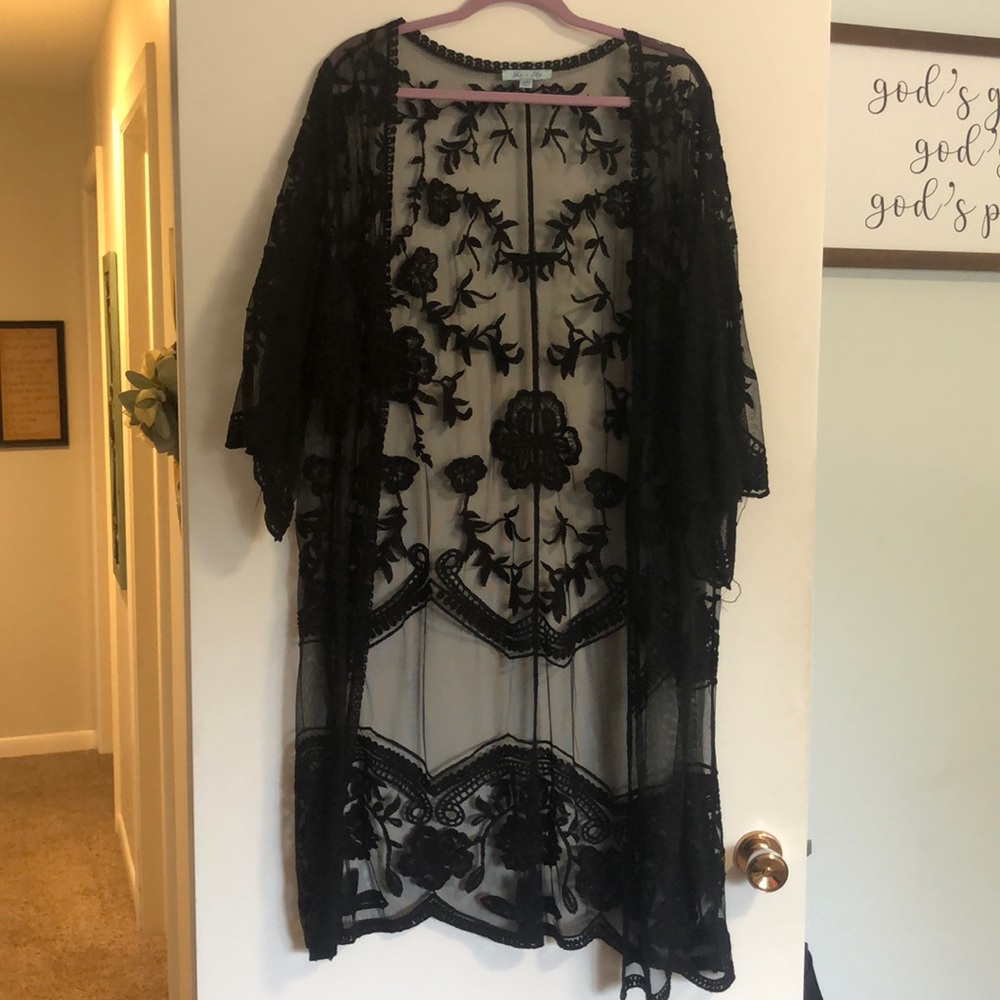 Lace kimono - black